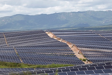 Qair inaugura complexo solar em Icó com investimento bilionário e reforça a transição energética no Ceará.
