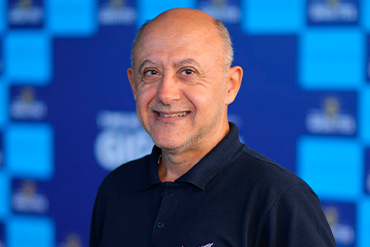 Yunare Marinho lança livro sobre liderança adaptativa na era digital, em coautoria internacional, com versão digital disponível na Amazon.