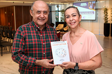 Livro Liderança Adaptativa chega a Fortaleza com debate na FIEC sobre liderança na era digital, gestão da mudança e desenvolvimento humano.